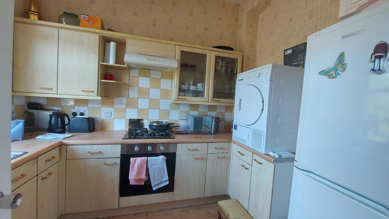 Extra Large One Bedroom Flat With Parking London Ngoại thất bức ảnh