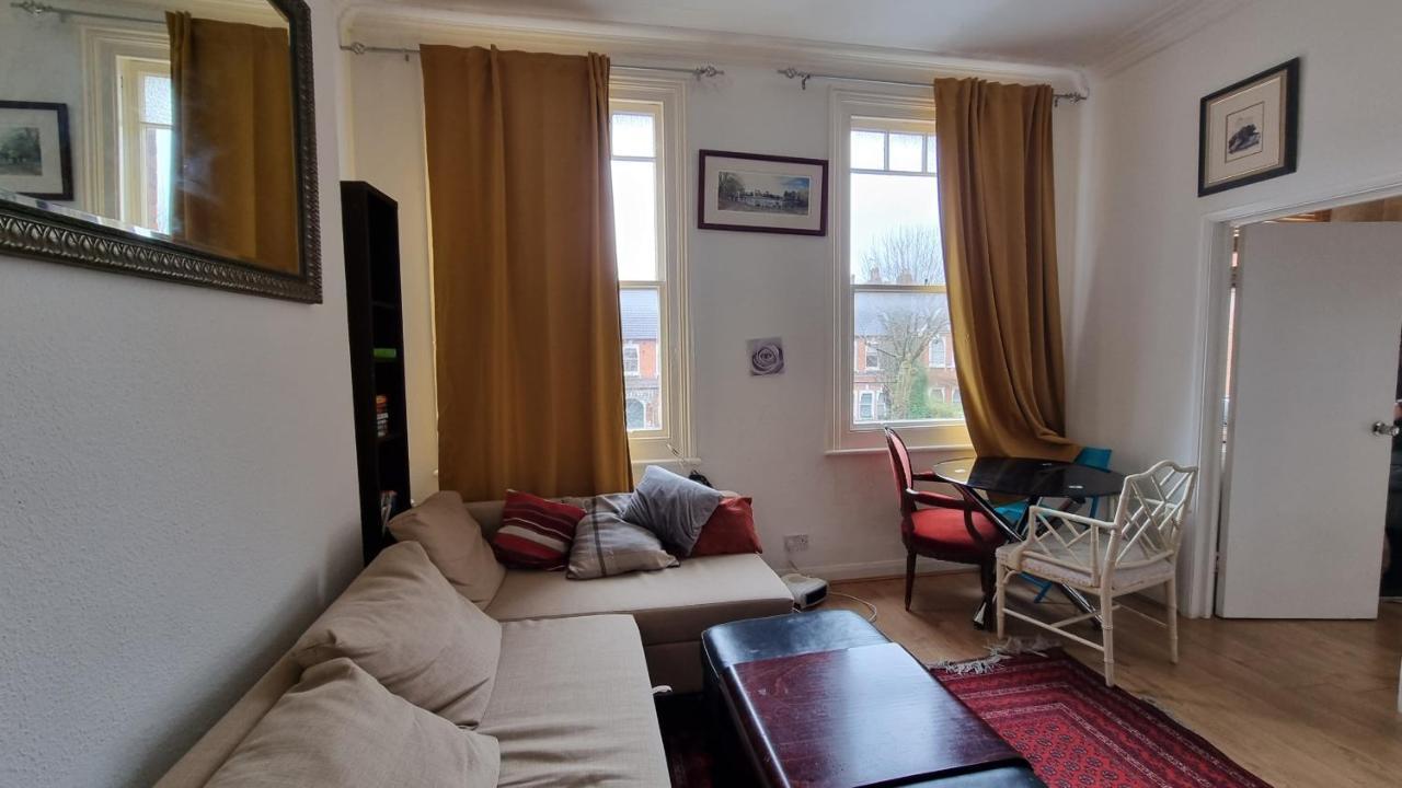 Extra Large One Bedroom Flat With Parking London Ngoại thất bức ảnh